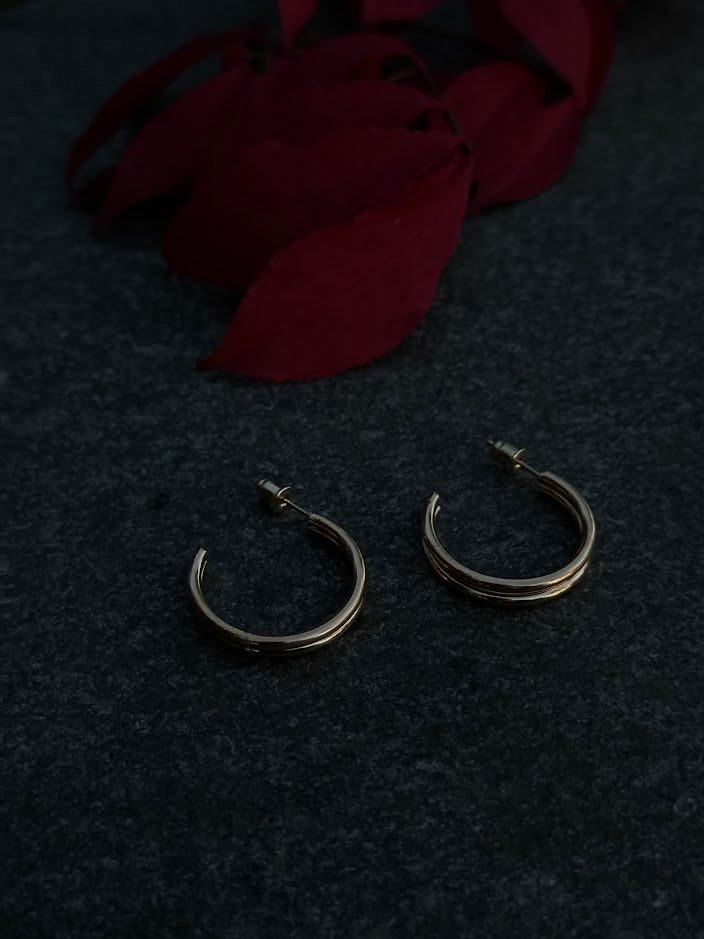 Classic Gold Hoop