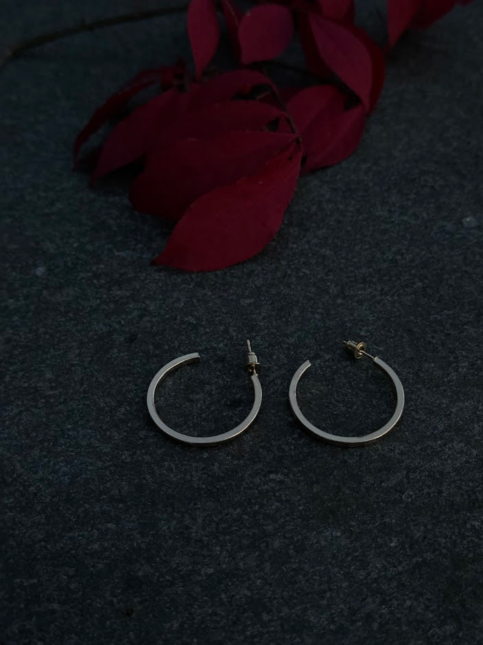 Sleek Minimalist Hoop
