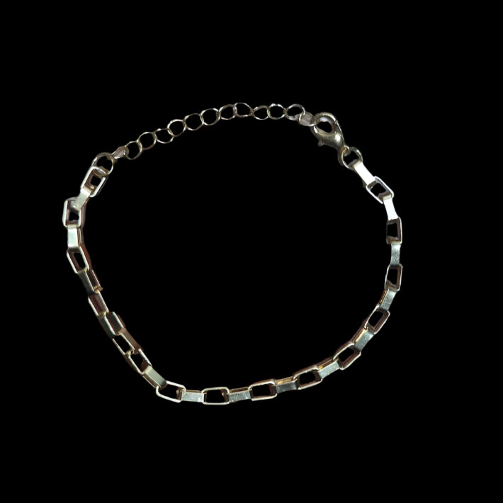 Sleek Minimalist Chain