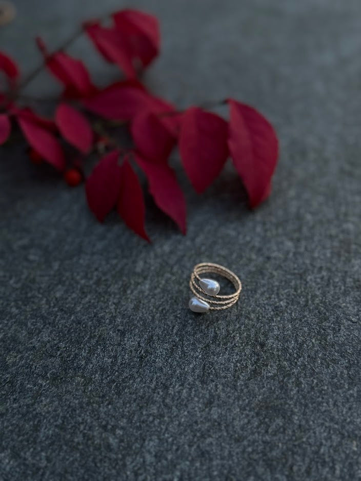 Elegance Twirl Ring